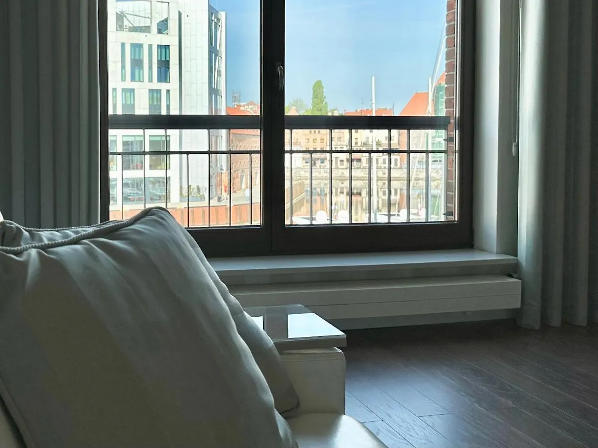 Wypoczynek z widokiem — Marina Apartment Blanco